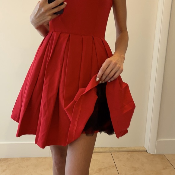 Red Dress - Picture 3 of 3